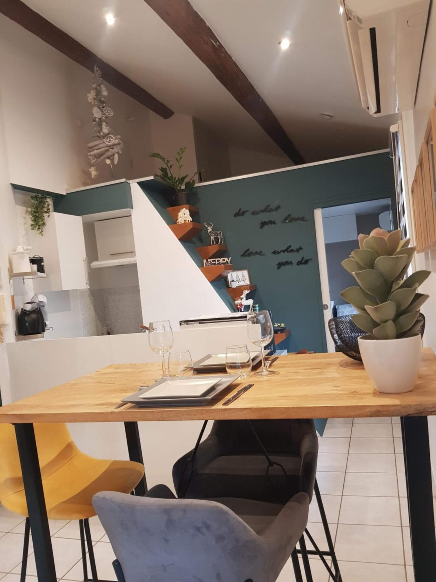 Appartement Climatise Proche Gare Et Centre-Ville Sète Exteriér fotografie